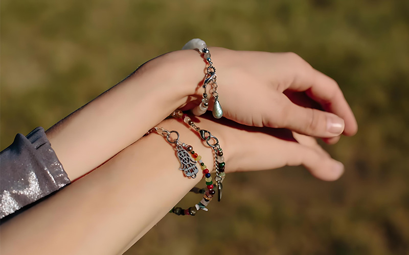 Charm Bracelets2