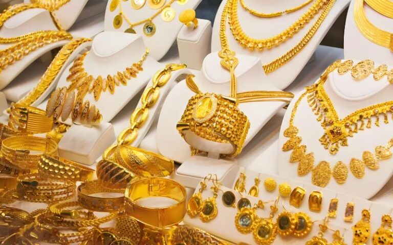 Vergoldeter Schmuck