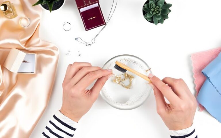 Stainless Steel Jewelry Cleaning