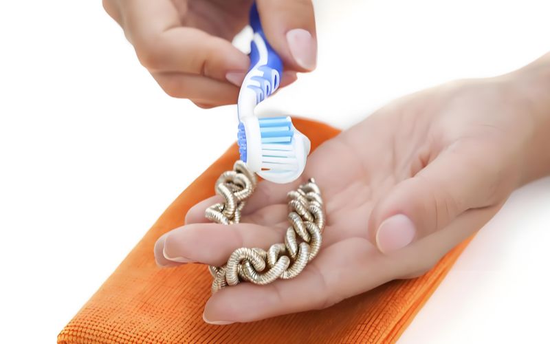 Limpeza de jóias em aço inoxidável 2