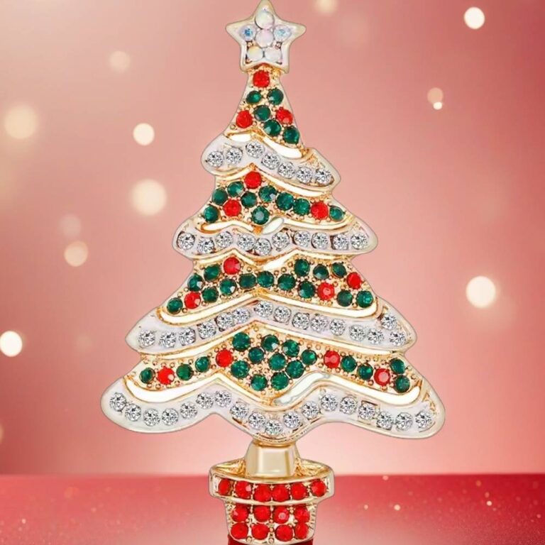 christmas brooch