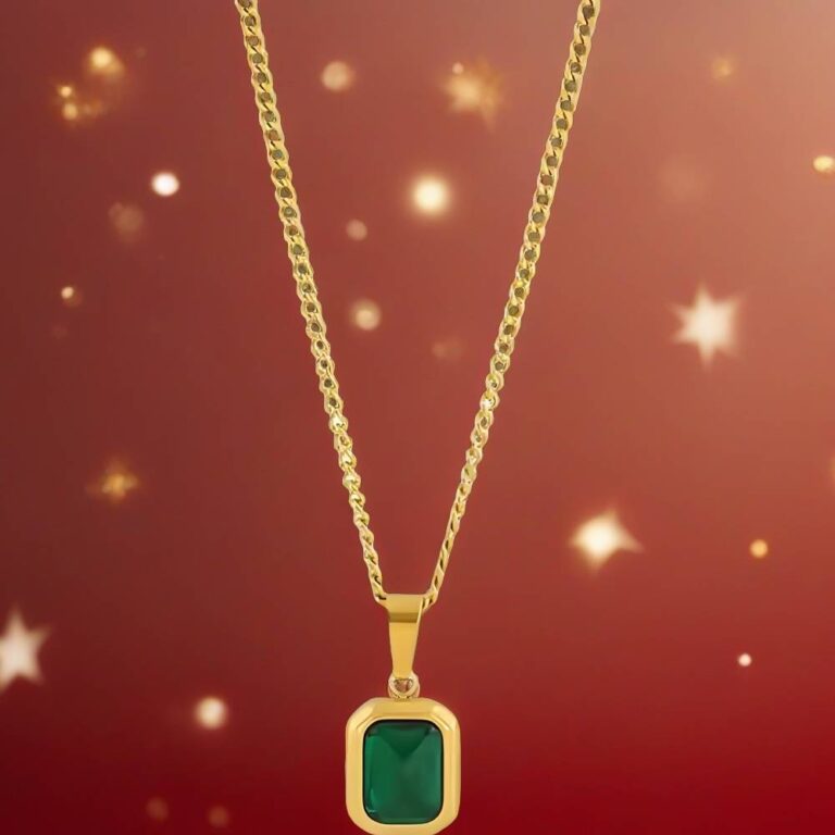 emerald pendant