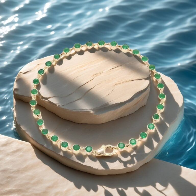 emerald tennis bracelet