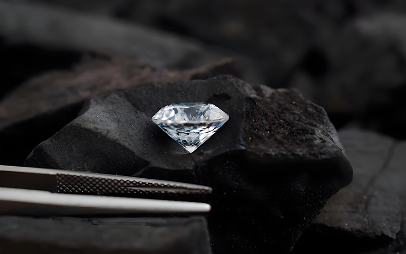 Laborgezüchtete Diamanten vs. natürliche Diamanten3
