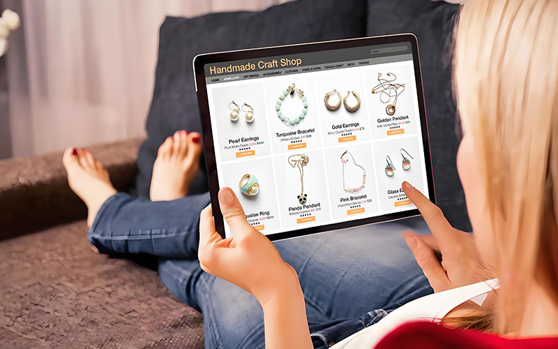 Shopping online di gioielli